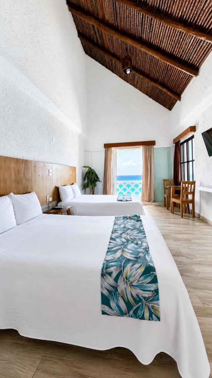 Studio Apartment with Sea View